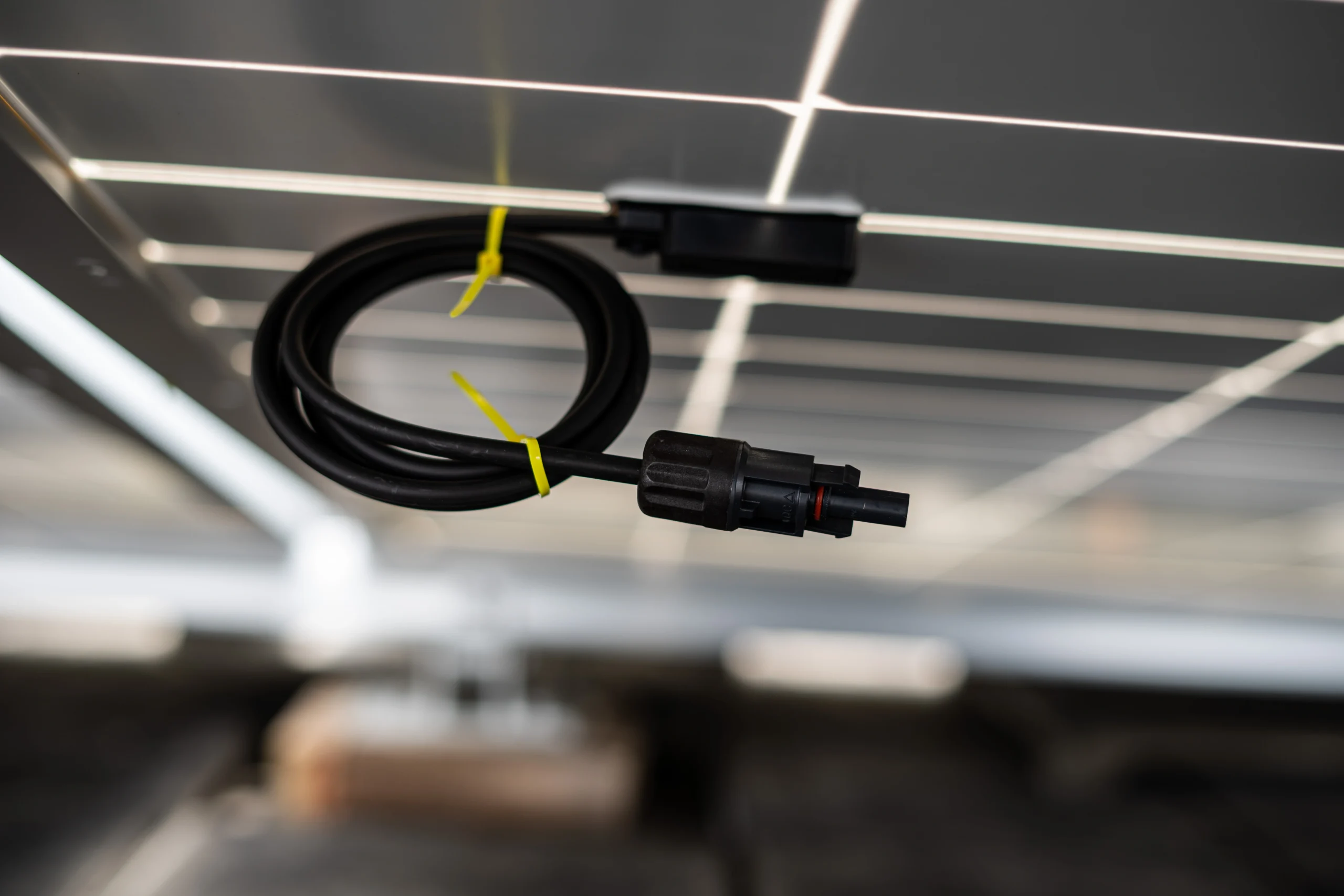 Elektrische Anbindung einer Photovoltaikanlage – PV-Anbindung von AET Marjalke